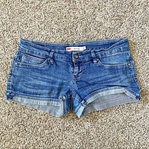 Levi’s Shorty Short Medium Wash 9